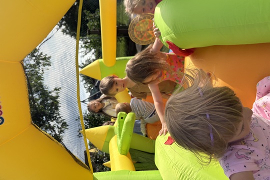 Zahradní slavnost s naše jídelna  1